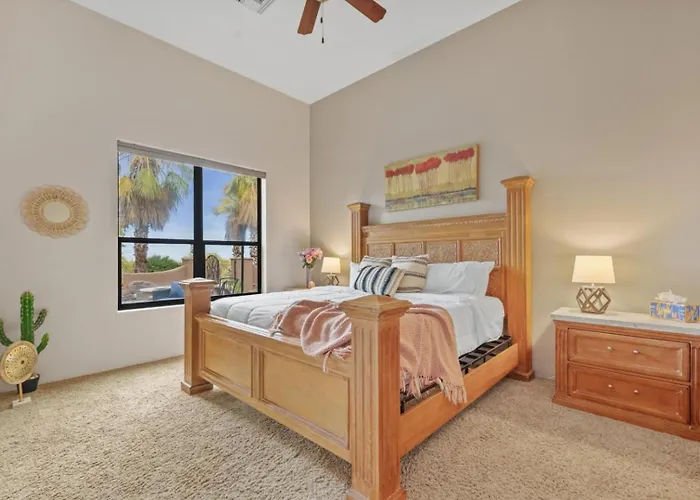 Sleeps 25 • Heated Pool And • Pickleball Court Villa *