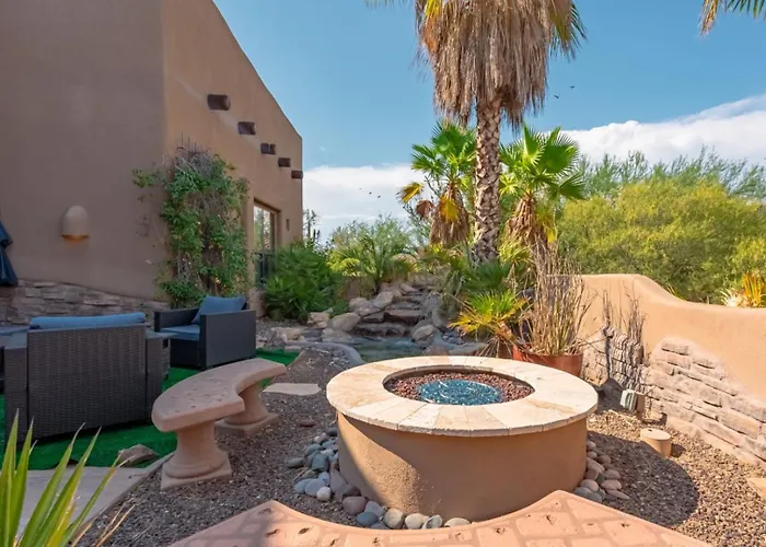 Sleeps 25 • Heated Pool And • Pickleball Court Villa