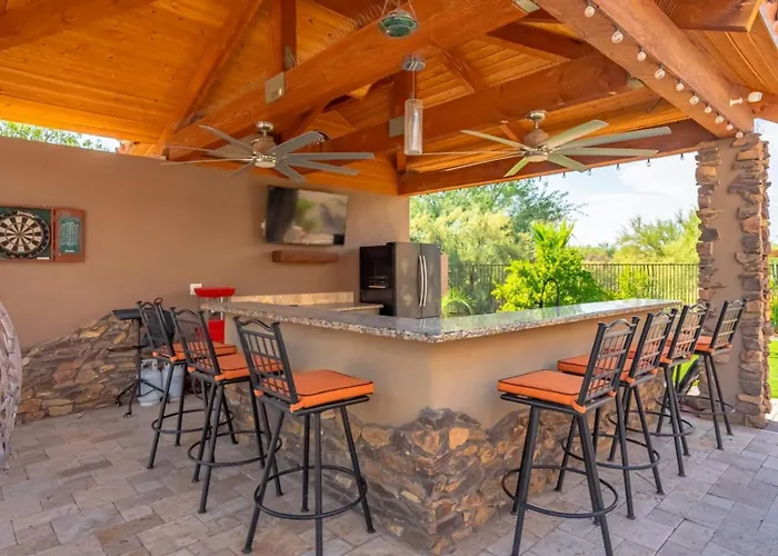 Villa Sleeps 25 • Heated Pool And • Pickleball Court